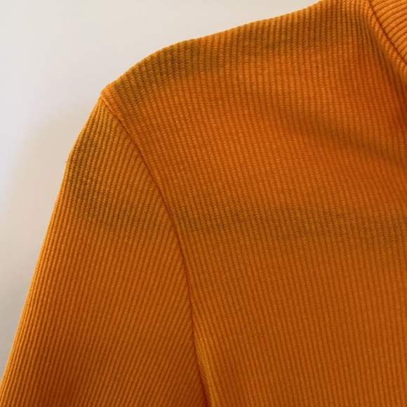 Fashion Nova yellow long sleeve - Picture 4 of 5